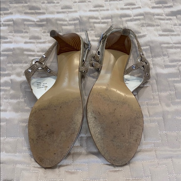 Size 6 1/2 Calvin Klein nude heels - Picture 4 of 7